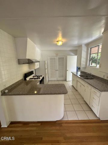 2618 Griffith Park Boulevard, Los Angeles, CA 90039