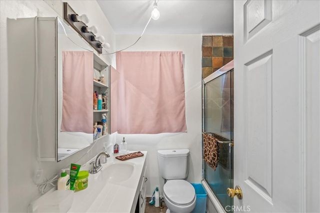 9370 Dorrington, Arleta, CA 91331