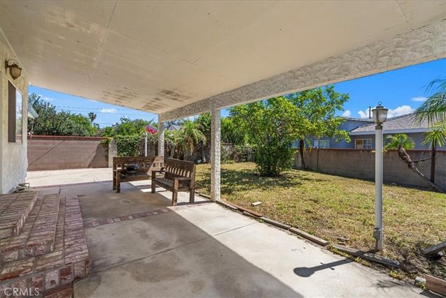 9370 Dorrington, Arleta, CA 91331