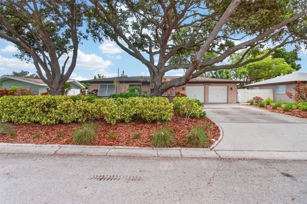 2012 RIPON DRIVE, Clearwater, FL 33764