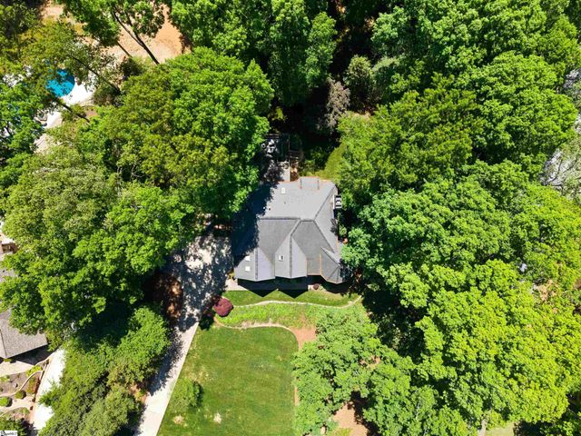 2 Kentucky Court, Greenville, SC 29615