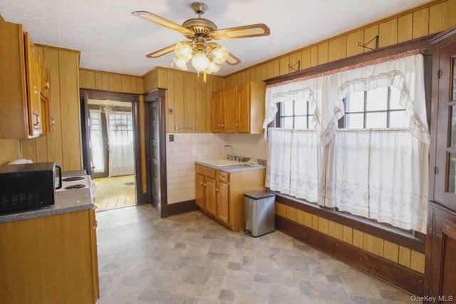 409 Baker Street, Poughkeepsie, NY 12603