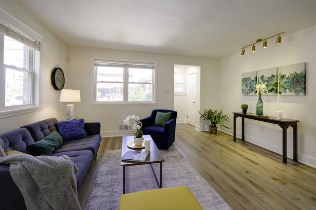 5802 8TH ST NE, Washington, DC 20011