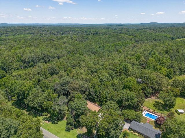 3209 Wax SE Road, Aragon, GA 30104