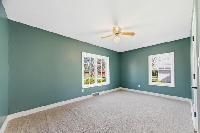 1554 N Woodrow Ct, Wichita, KS 67203