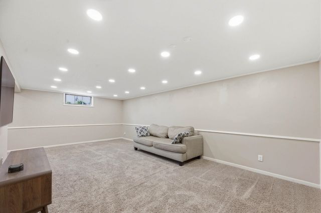 1554 N Woodrow Ct, Wichita, KS 67203