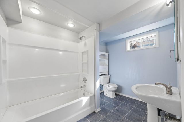 1554 N Woodrow Ct, Wichita, KS 67203