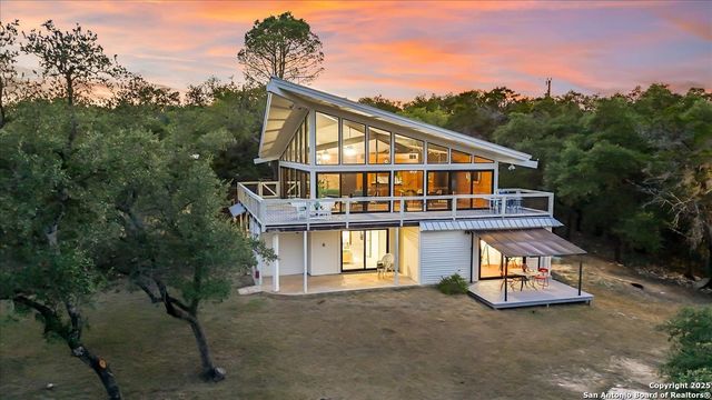 4250 Tanglewood Trl, Spring Branch, TX 78070