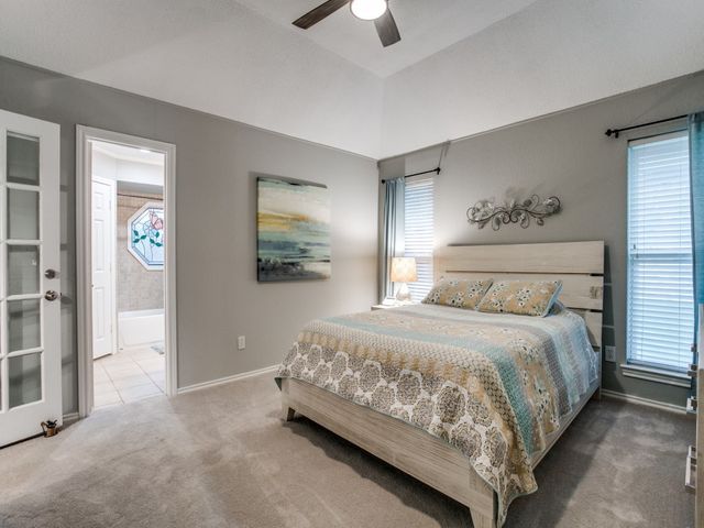 605 Oak Lane, Grapevine, TX 76051