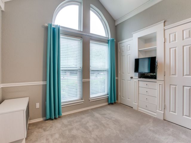 605 Oak Lane, Grapevine, TX 76051