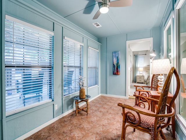 605 Oak Lane, Grapevine, TX 76051