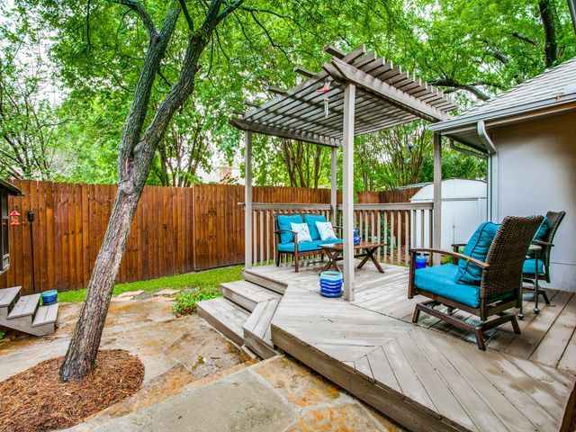 605 Oak Lane, Grapevine, TX 76051