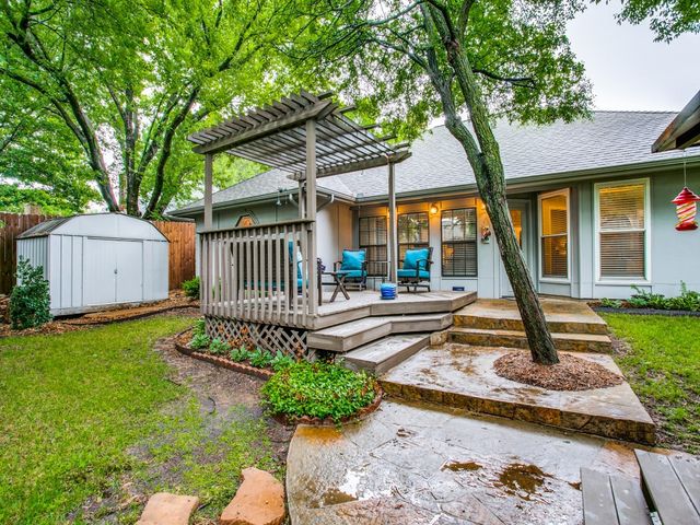 605 Oak Lane, Grapevine, TX 76051