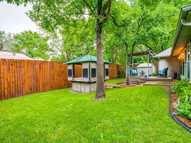 605 Oak Lane, Grapevine, TX 76051