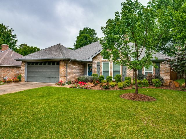 605 Oak Lane, Grapevine, TX 76051