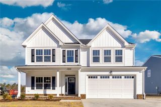 1212 Sebastian CT, Chesapeake, VA 23322