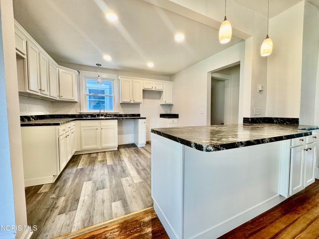 204 South Avenue, Toledo, OH 43609