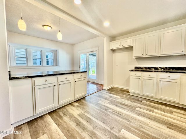 204 South Avenue, Toledo, OH 43609