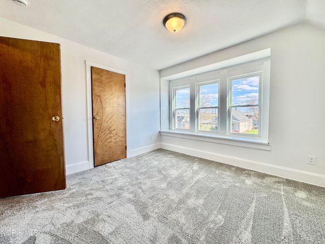 204 South Avenue, Toledo, OH 43609