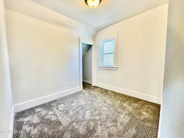 204 South Avenue, Toledo, OH 43609