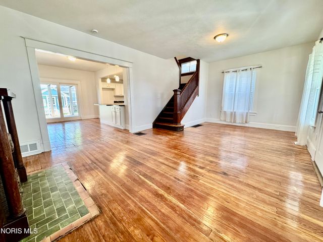 204 South Avenue, Toledo, OH 43609