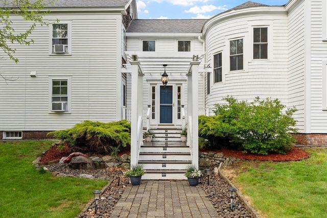 27 True Rd 2, Salisbury, MA 01952