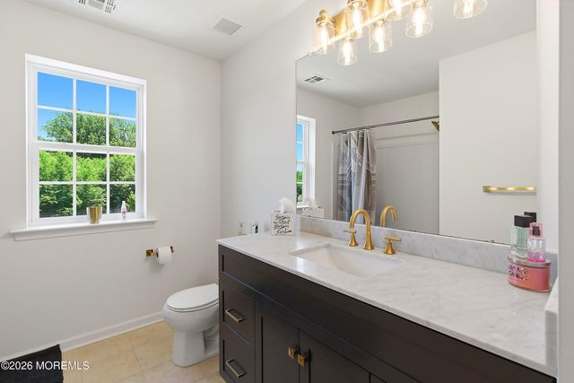 6 Valley Court, Cream Ridge, NJ 08514