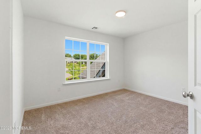 6 Valley Court, Cream Ridge, NJ 08514