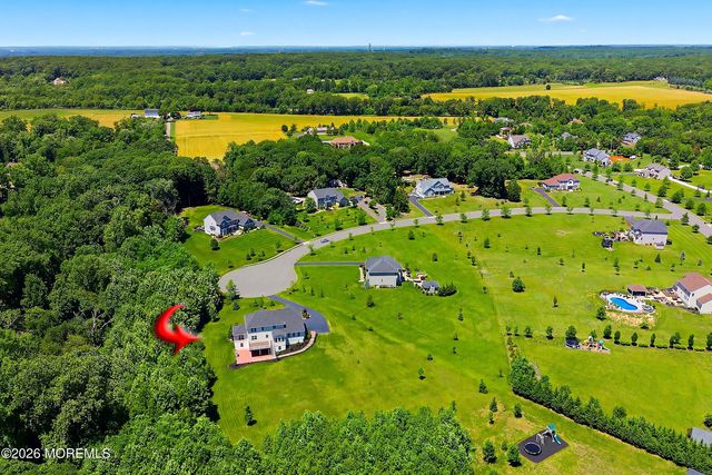 6 Valley Court, Cream Ridge, NJ 08514