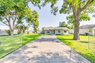 401 New Haven Drive, Houston, TX 77076