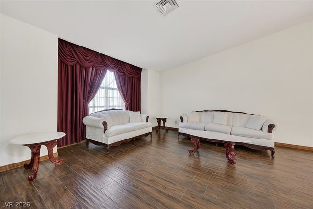 2941 Sean Darin Circle, Las Vegas, NV 89146