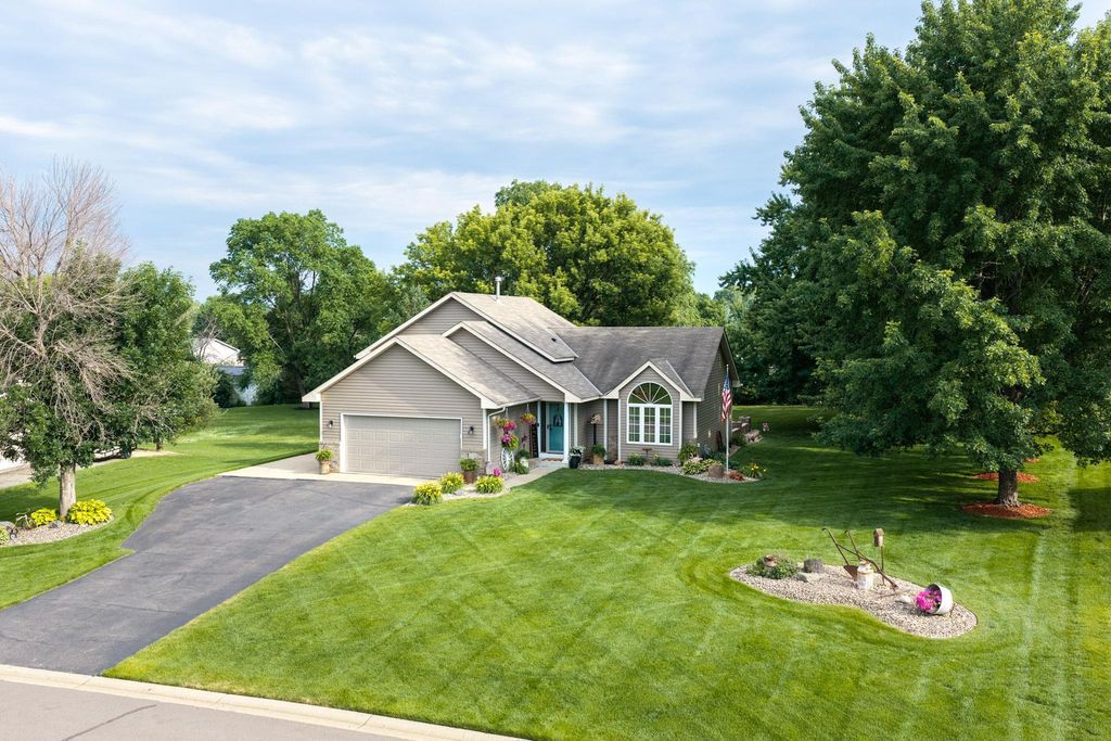 3218 198th Street W, Farmington, MN 55024