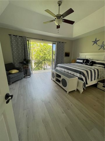 1615 42nd Square 103, Vero Beach, FL 32960