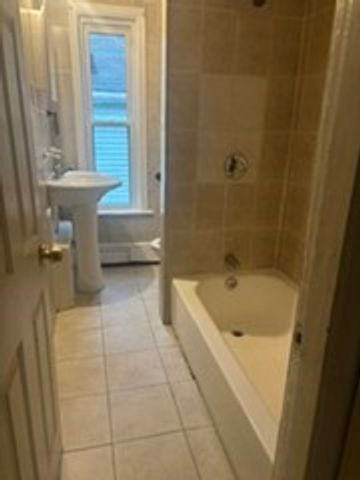 54 Hillside 2, Everett, MA 02149