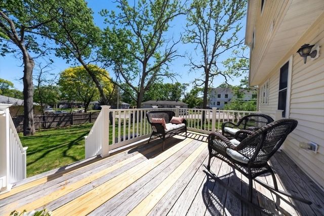 16 Rhodes Place 16, Hingham, MA 02043