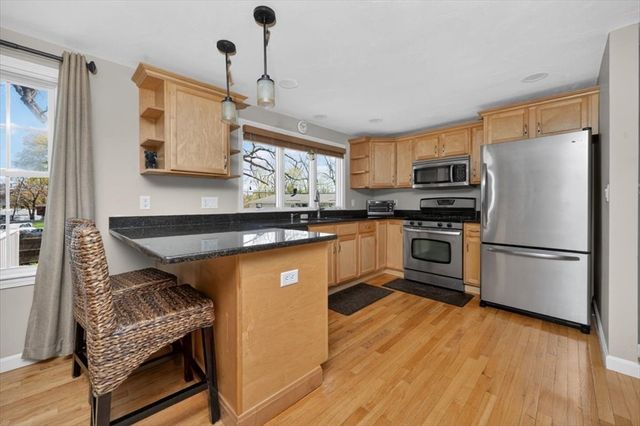 16 Rhodes Place 16, Hingham, MA 02043