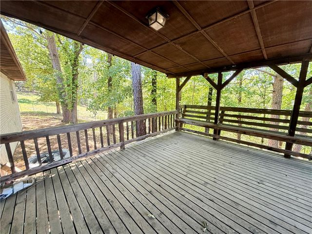 1725 Quail Hollow Road, Dover, AR 72837