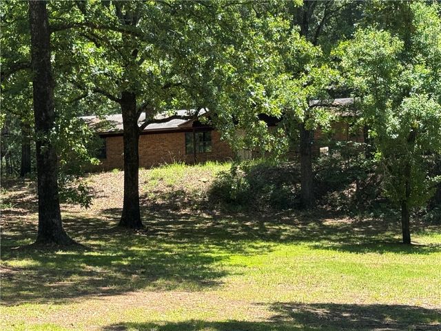 1725 Quail Hollow Road, Dover, AR 72837