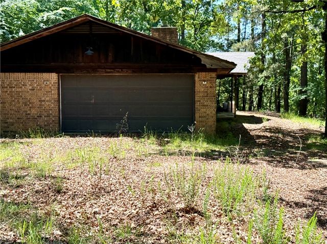 1725 Quail Hollow Road, Dover, AR 72837