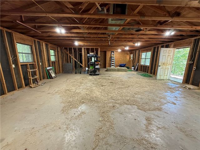 1725 Quail Hollow Road, Dover, AR 72837