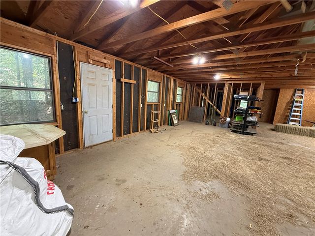 1725 Quail Hollow Road, Dover, AR 72837