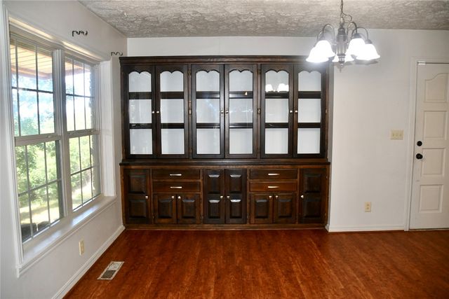 1725 Quail Hollow Road, Dover, AR 72837