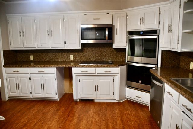 1725 Quail Hollow Road, Dover, AR 72837