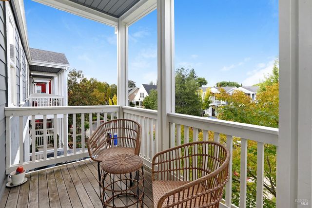 143 Piper Ln, Sonoma, CA 95476