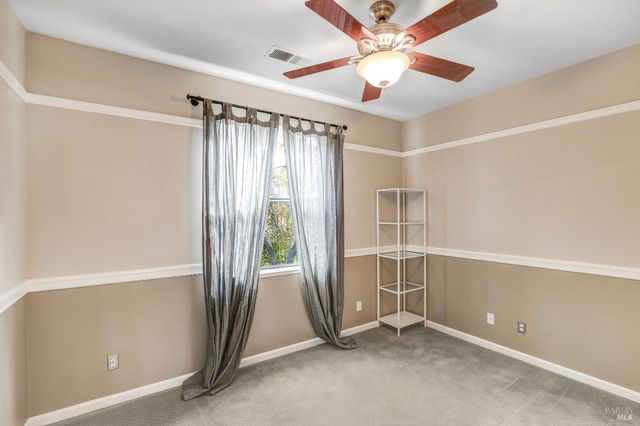 143 Piper Ln, Sonoma, CA 95476