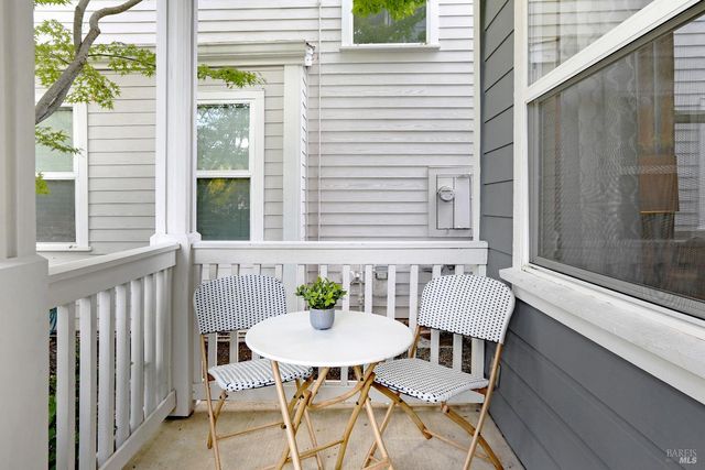 143 Piper Ln, Sonoma, CA 95476