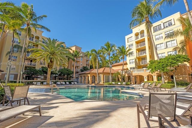 19501 E Country Club Dr 9108, Aventura, FL 33180