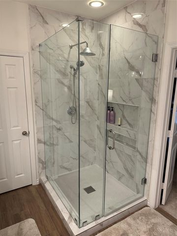 2127 Stacy Glen, Houston, TX 77008