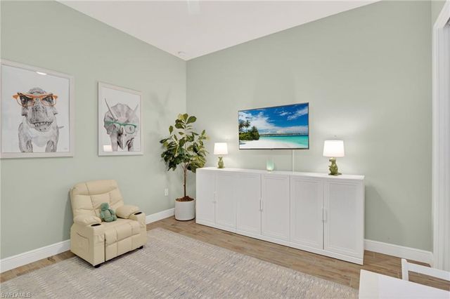 3821 Helmsman DR, Naples, FL 34120