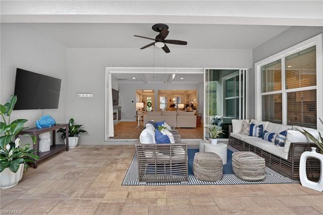 3821 Helmsman DR, Naples, FL 34120
